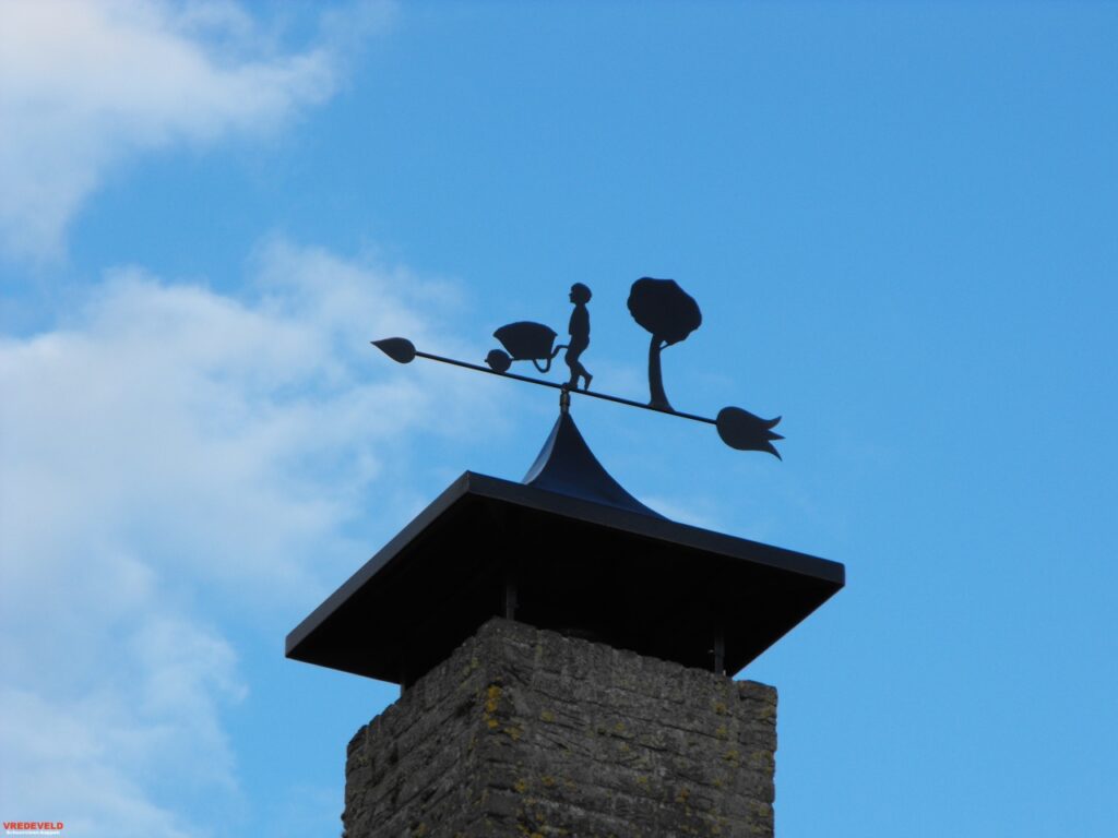 Klassieke-landelijke-schoorsteenkappen-vredeveld-schoorsteen-kappen-4